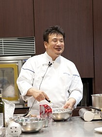 cuocaショップ自由が丘にてスカレッタ・筒井シェフのスペシャルレッスンが開催されました。
