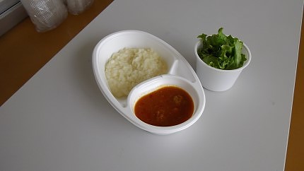 三郷市瑞沼市民センター震災被災者炊き出し
