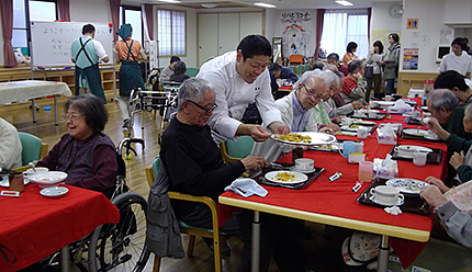 老人ホーム慰労料理会