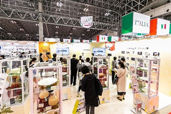《イタリア大使館貿易促進部》 FOODEX JAPAN2023 イタリア館